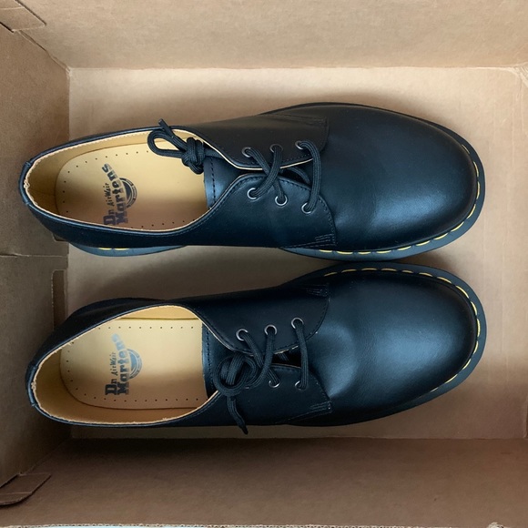 Dr. Martens 1461 3-Eye Gibson Flat Shoes - Picture 3 of 10